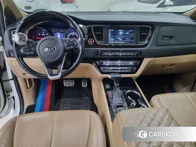 Kia The New Carnival id 3694984 из Кореи 9