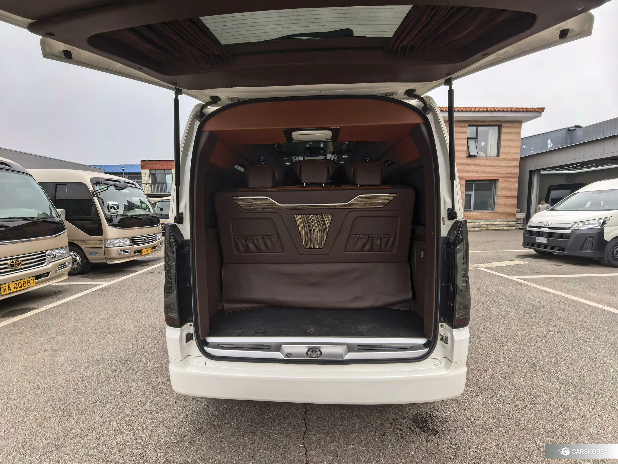Toyota Hiace id 4455896 из Китая 9