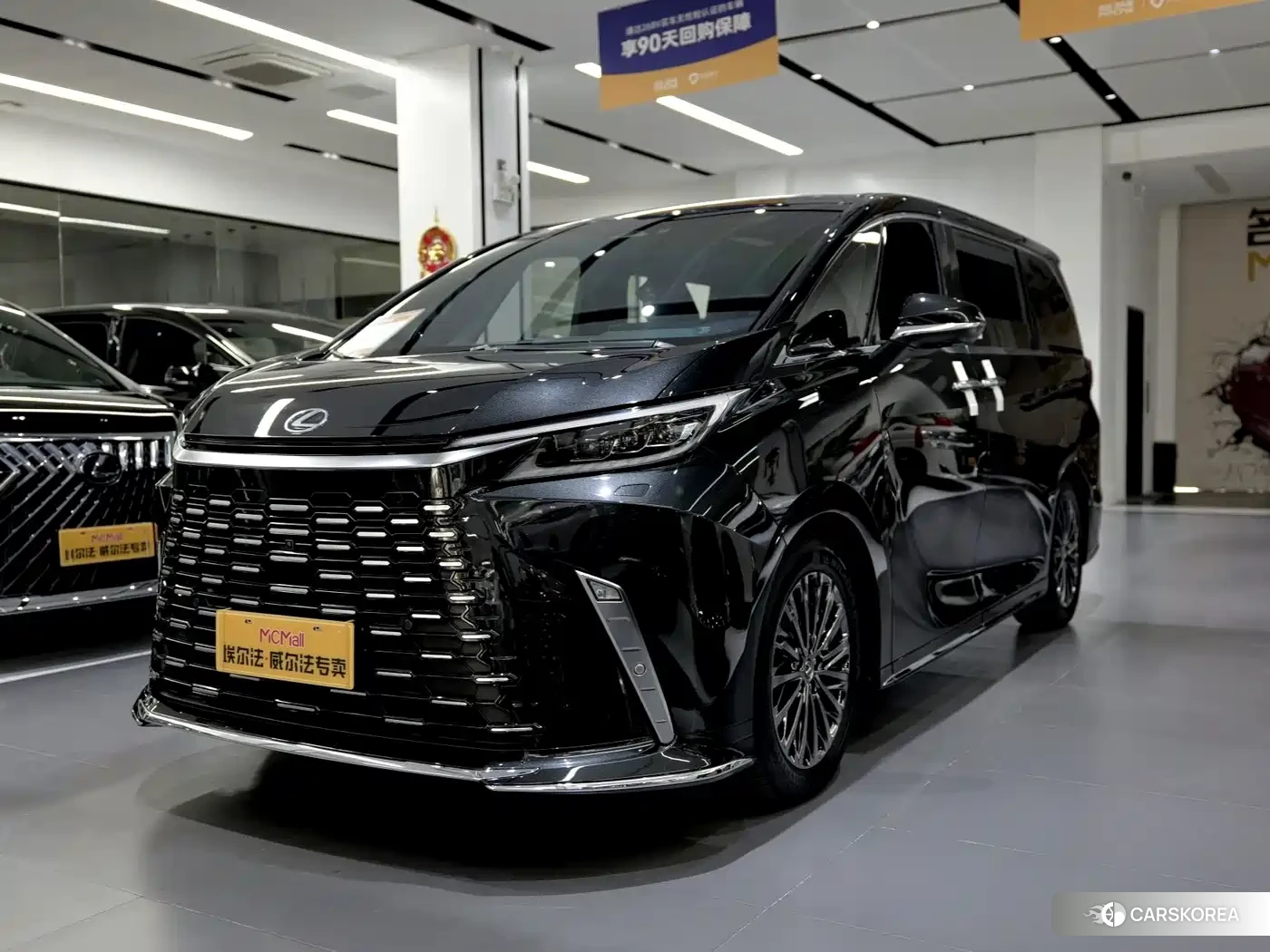 Lexus LM id 4644401 из Китая 9