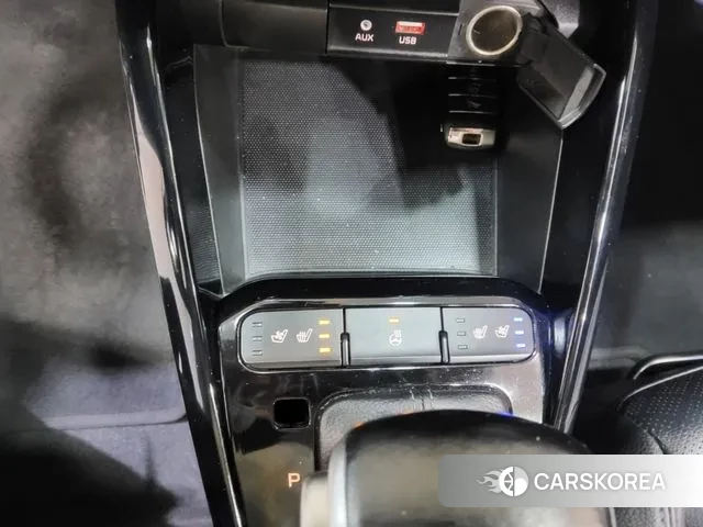 Kia Stonic id 3669230 из Кореи 9