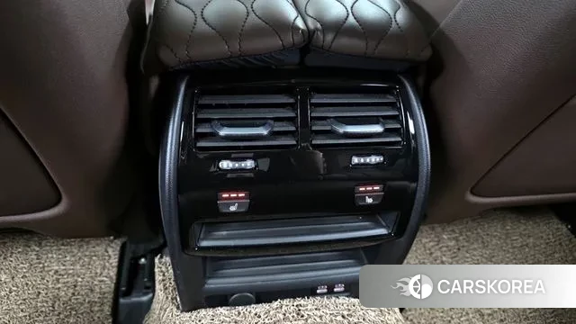 BMW 5 Series (G30) id 3597949 из Кореи 9