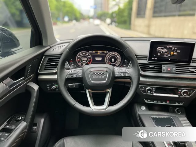 Audi Q5L id 4275627 из Китая 9