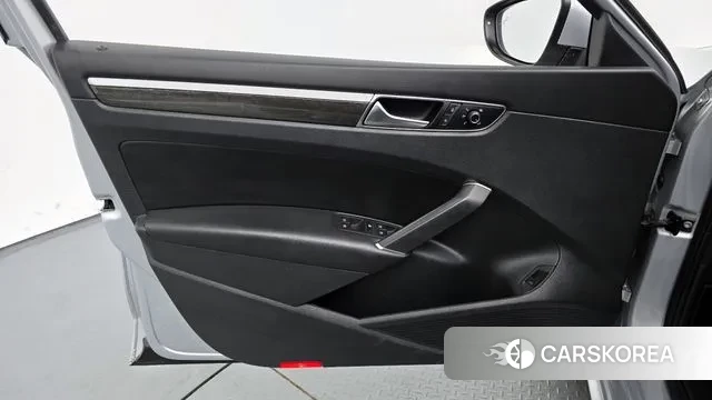 Volkswagen The New Passat id 3193483 из Кореи 9