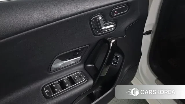 Mercedes-Benz A-Class W177 id 3464380 из Кореи 9