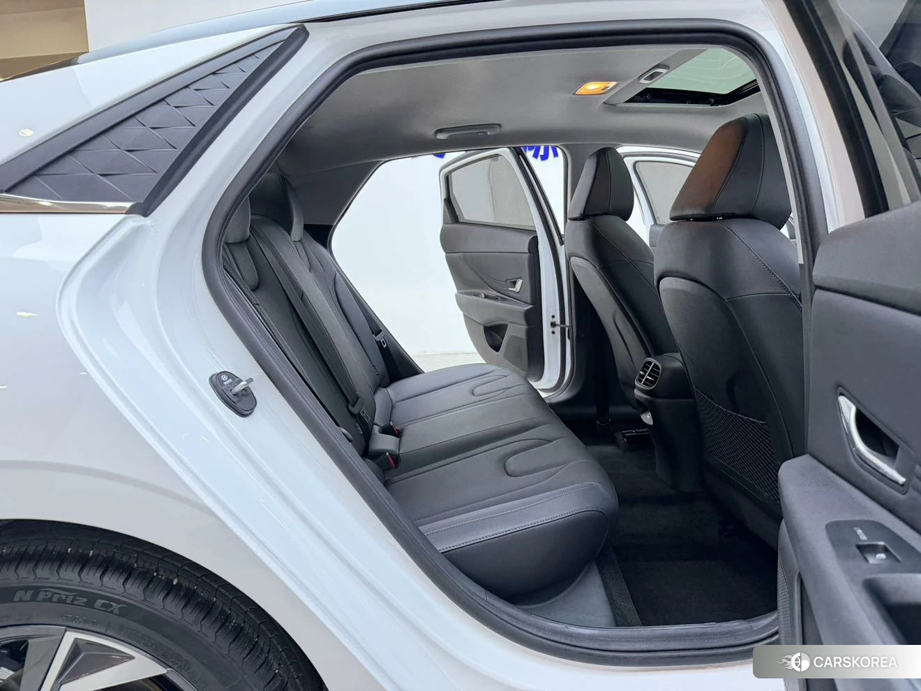 Hyundai Elantra id 4485464 из Китая 9