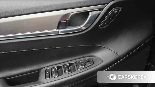 Hyundai The New Grandeur IG Hybrid id 3883954 из Кореи 9