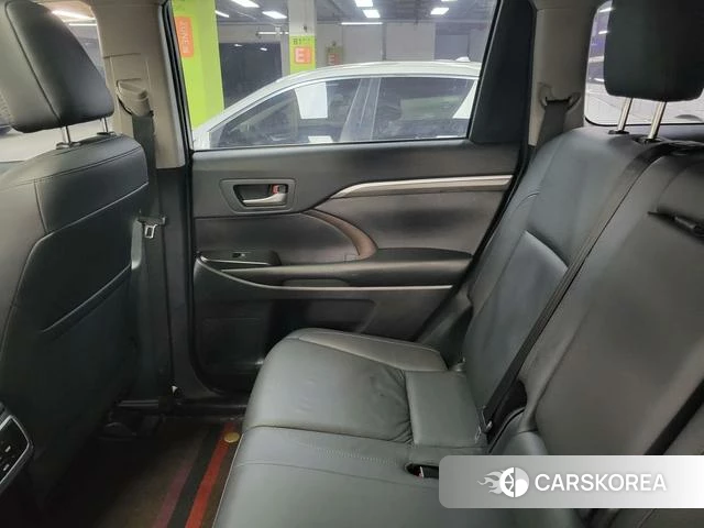 Toyota Highlander id 4365685 из Китая 9
