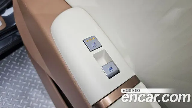 Hyundai Grandeur (GN7) id 2658552 из Кореи 9