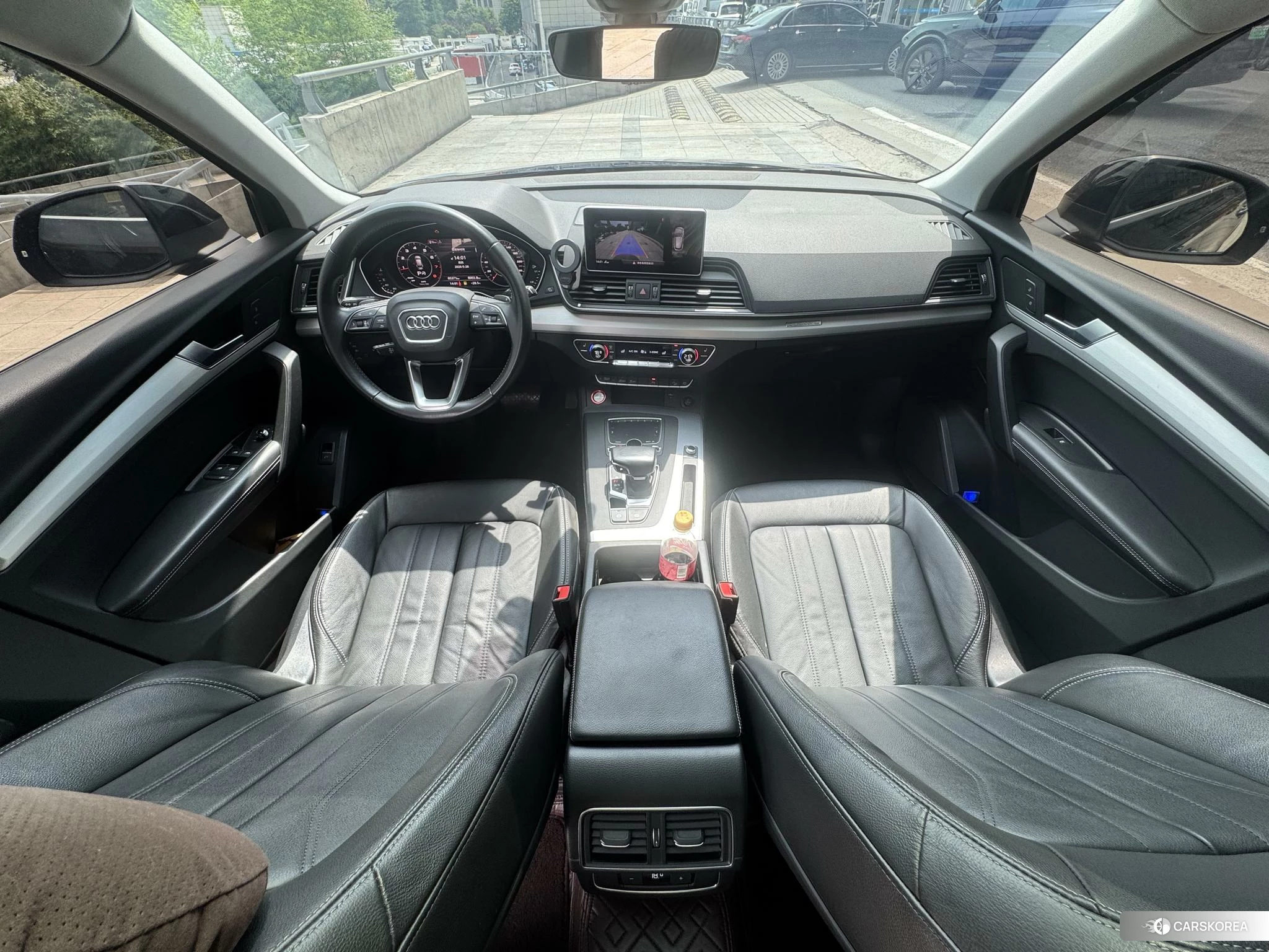 Audi Q5L id 4419060 из Китая 9