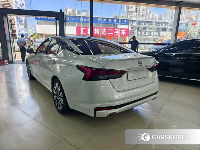 Nissan Teana id 4272653 из Китая 9