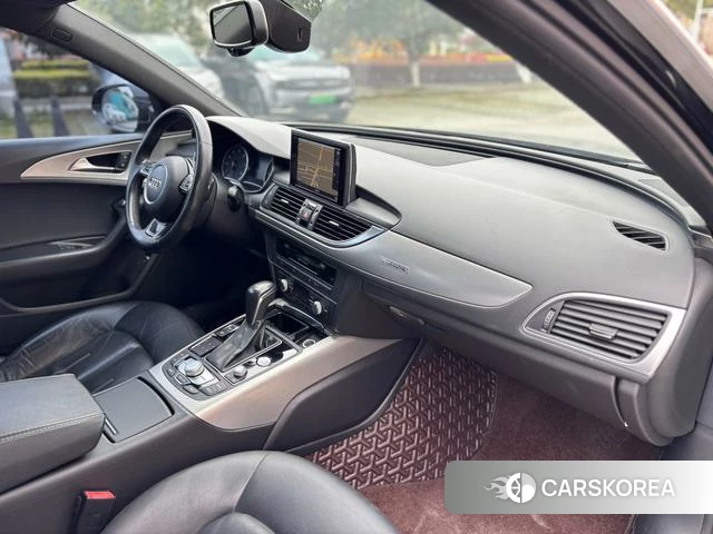 Audi A6L id 4240937 из Китая 9
