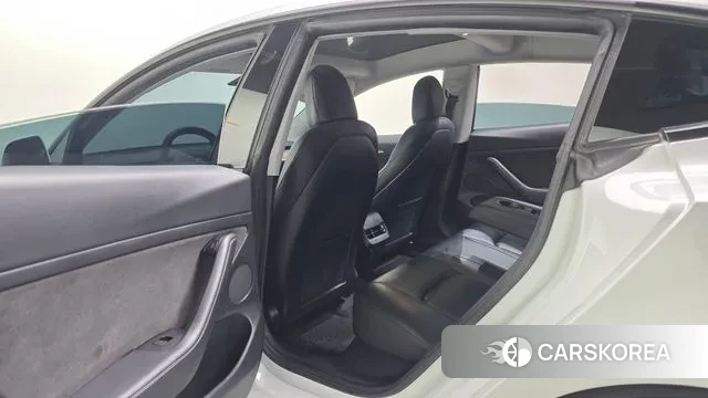 Tesla Model 3 id 3740976 из Кореи 9