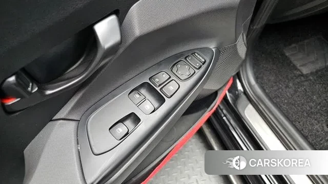 Hyundai Veloster (JS) id 2940928 из Кореи 9