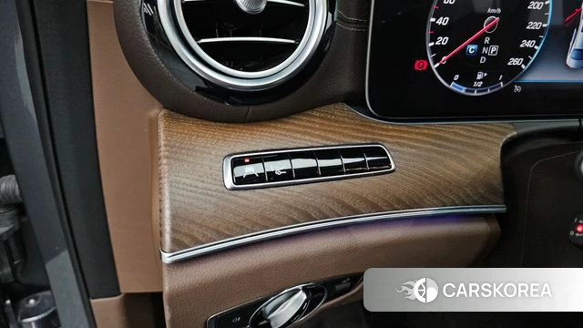 Mercedes-Benz E-Class W213 id 4520230 из Кореи 9