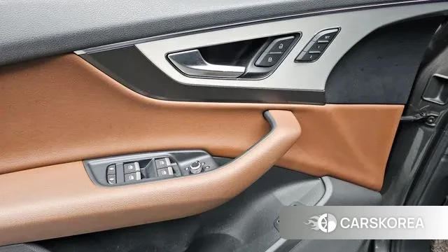 Audi Q7 (4M) id 3708910 из Кореи 9