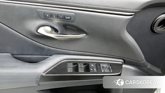 Lexus ES300h 7th generation id 3356601 из Кореи 9