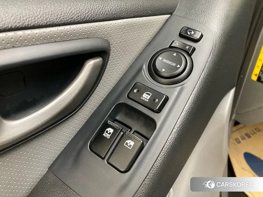 Hyundai The New Grand Starex id 1136113 из Кореи 9