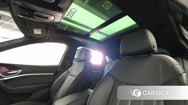 Audi e-Tron id 4585471 из Кореи 9