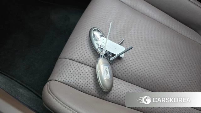 Hyundai Grandeur Hybrid (GN7) id 4762718 из Кореи 9