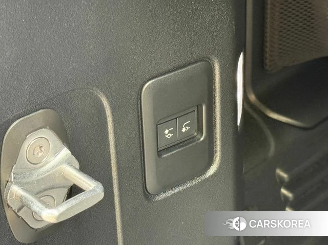 Land Rover Defender (L663) id 4701411 из Кореи 9