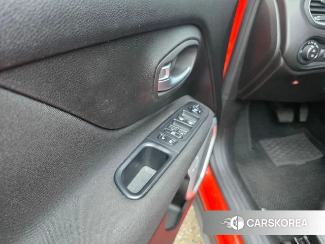 Jeep Renegade id 4513245 из Кореи 9