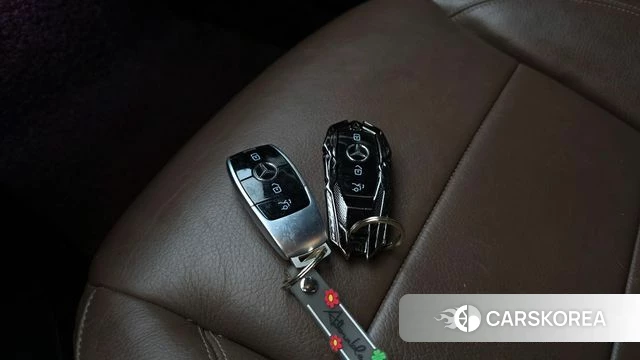 Mercedes-Benz E-Class W213 id 4637544 из Кореи 9