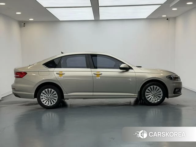 Volkswagen Lavida id 4211347 из Китая 9