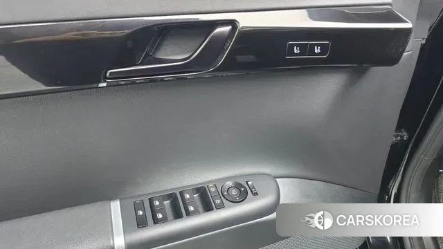 Hyundai Grandeur (GN7) id 2988806 из Кореи 9