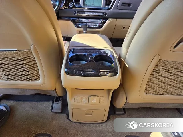 Kia The New Carnival id 3703701 из Кореи 9