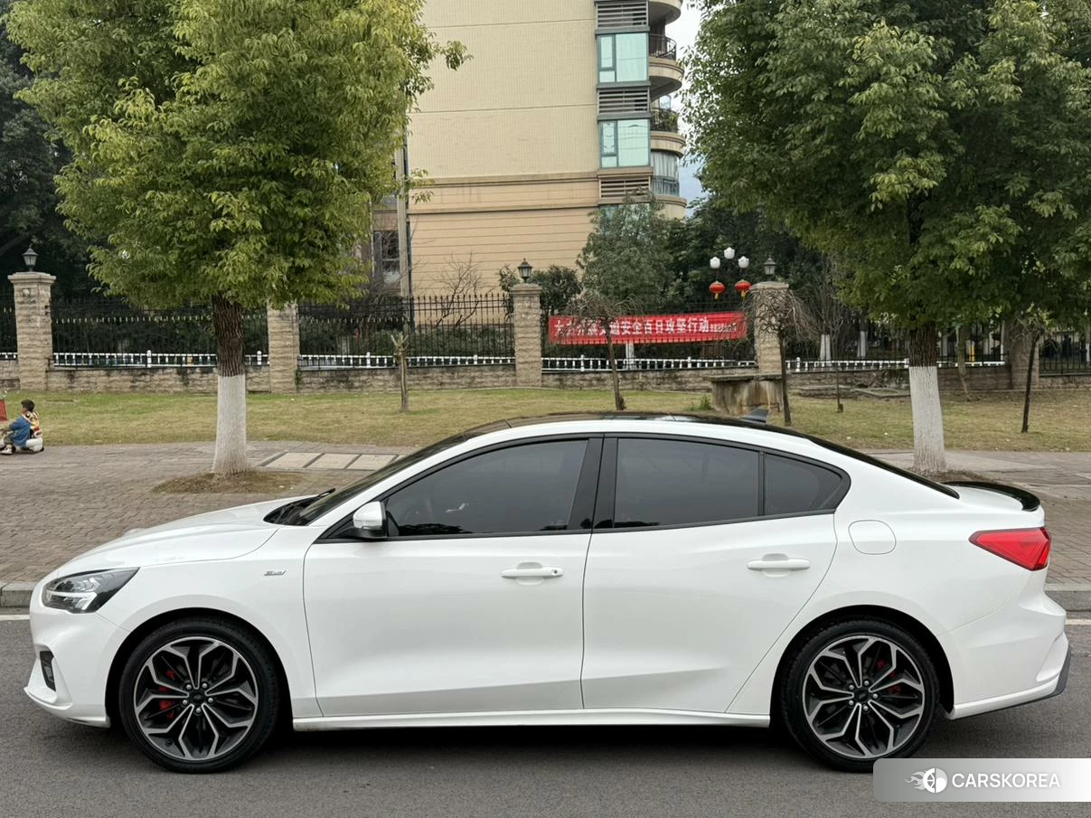 Ford Fox id 4421160 из Китая 9