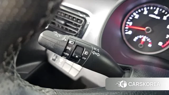 Kia Stonic id 3439676 из Кореи 9