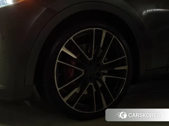 Maserati Levante id 3748241 из Кореи 9