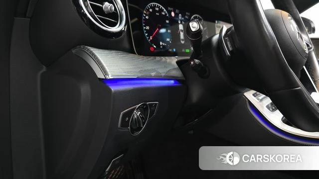 Mercedes-Benz E-Class W213 id 4670707 из Кореи 9