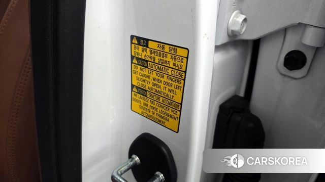 Genesis G90 id 3954389 из Кореи 9