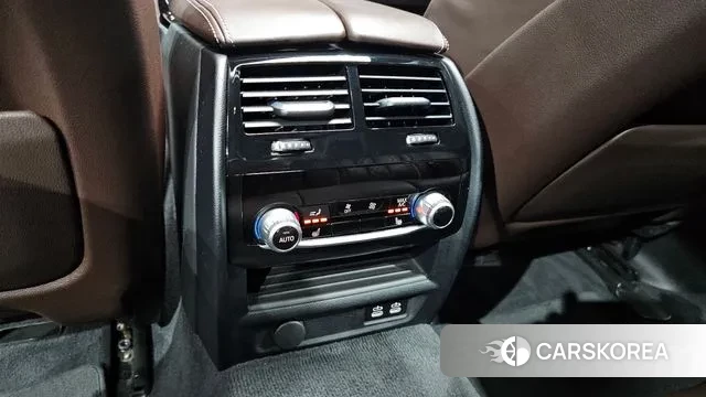 BMW 5 Series (G30) id 3759997 из Кореи 9