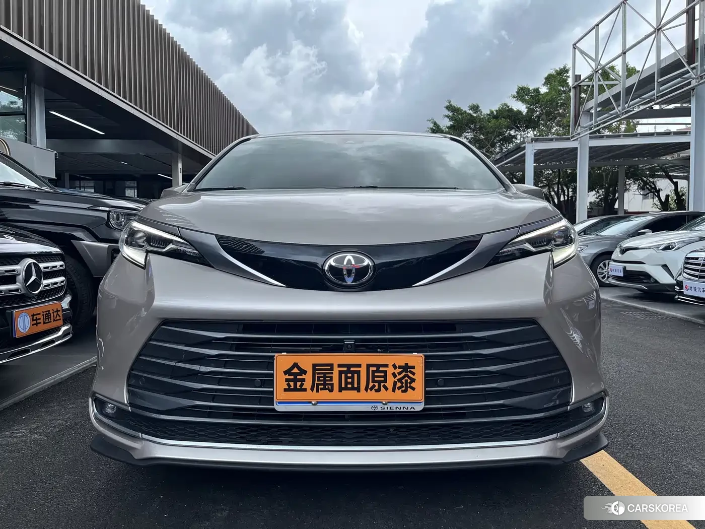 Toyota Sienna id 4547530 из Китая 9