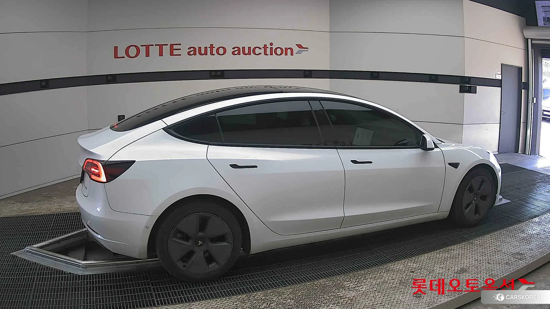 Tesla Model 3 Long Range id 3882116 из Кореи 9