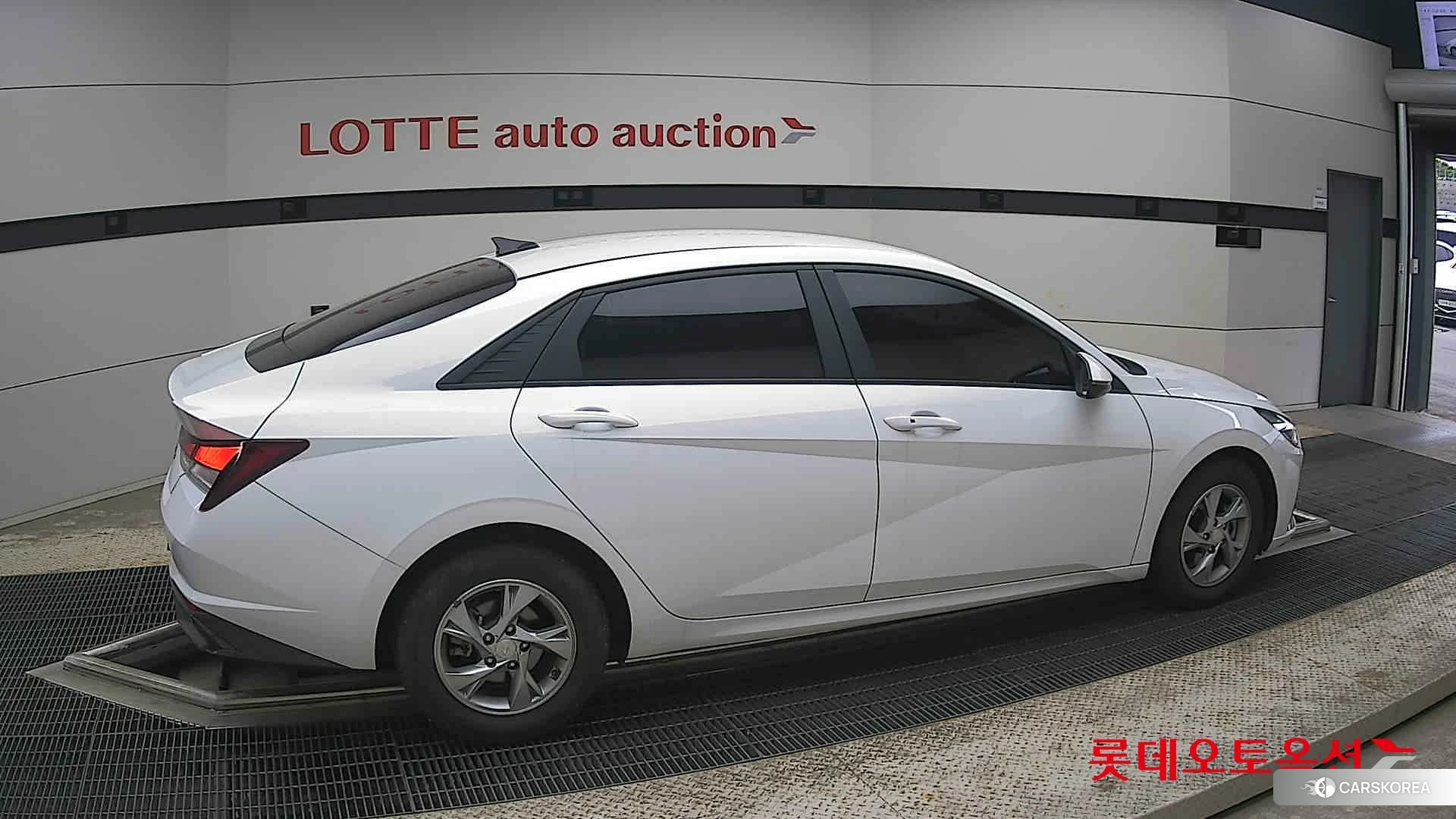Hyundai Avante id 4289373 из Кореи 9
