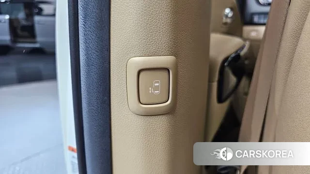 Kia The New Carnival id 3789168 из Кореи 9