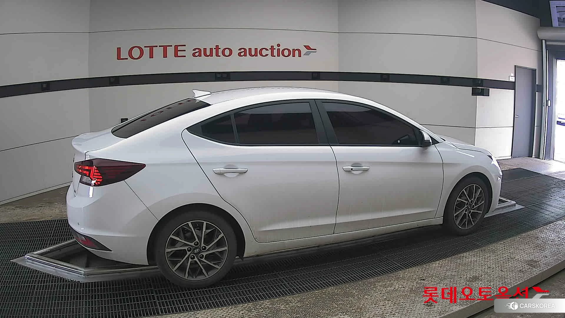 Hyundai Avante id 3869255 из Кореи 9