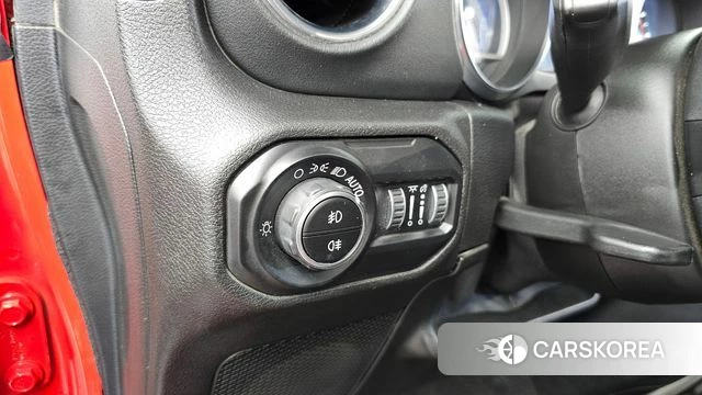 Jeep Wrangler (JL) id 4855500 из Кореи 9