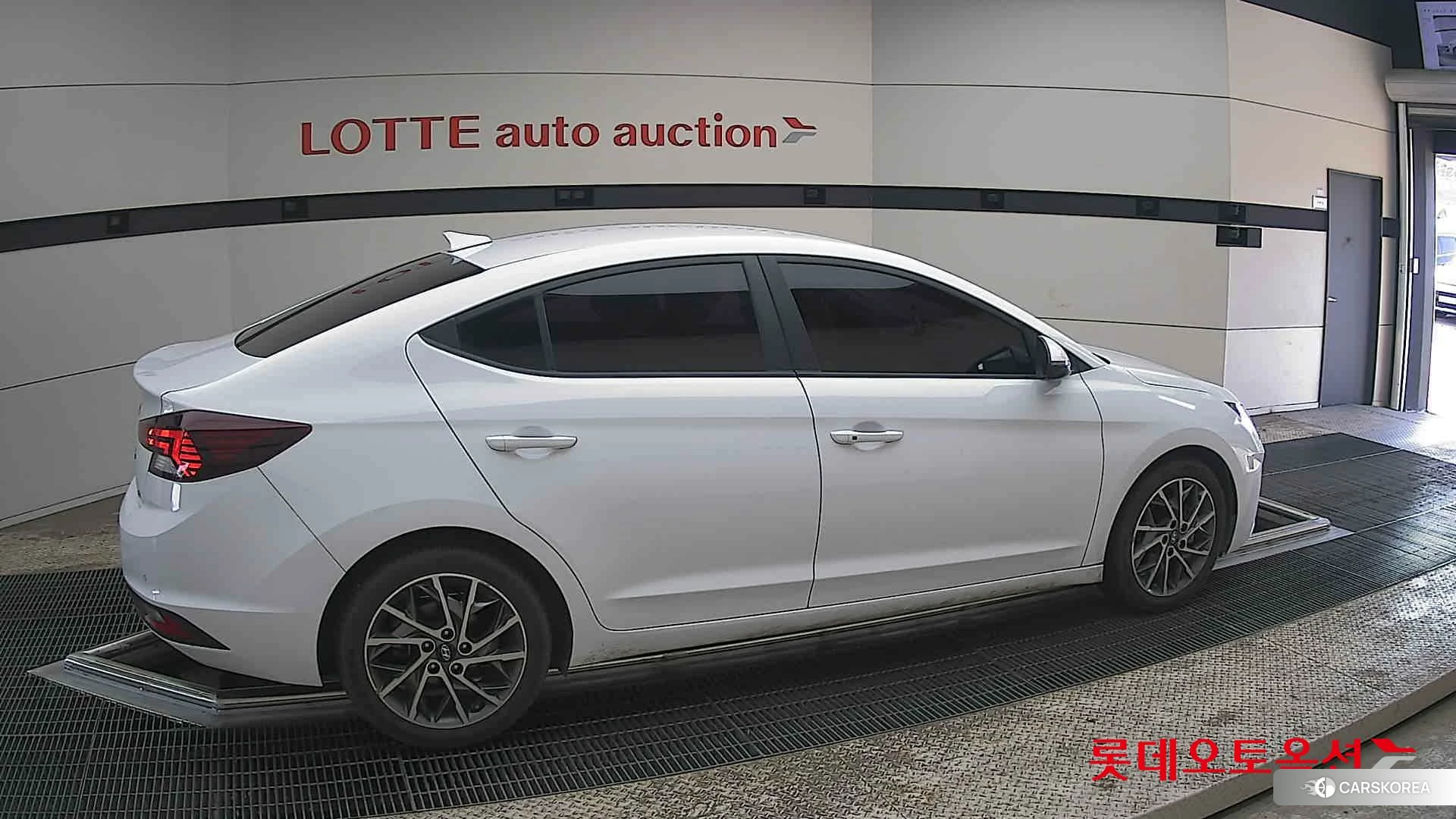 Hyundai Avante id 3882049 из Кореи 9