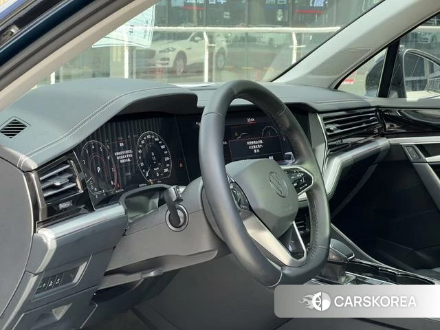 Volkswagen Touareg id 4259629 из Китая 9