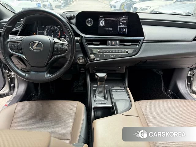 Lexus ES id 4279146 из Китая 9