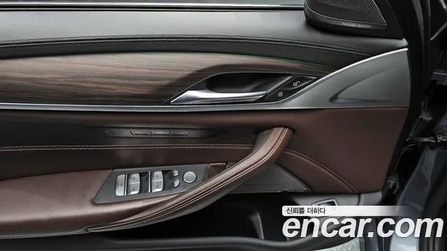 BMW 5 Series (G30) id 2880790 из Кореи 9