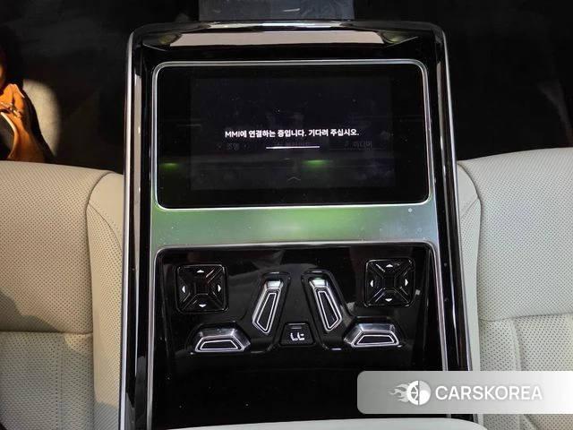 Audi A8 (D5) id 4432907 из Кореи 9
