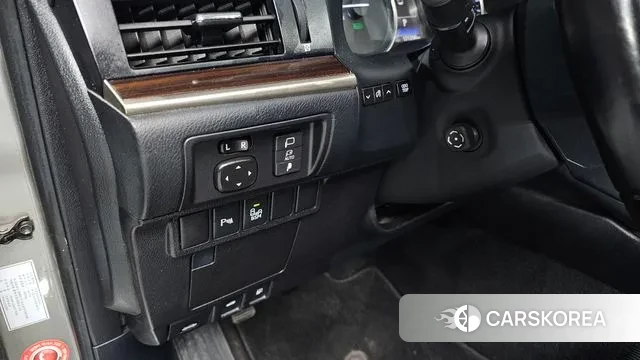 Lexus New ES300h id 3631863 из Кореи 9