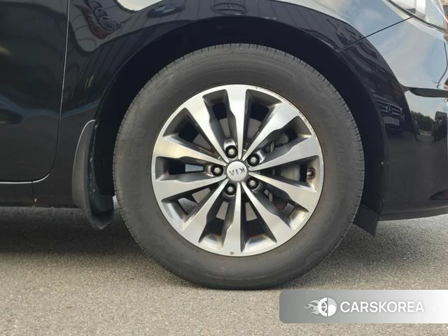 Kia All New Carnival id 4403698 из Кореи 9