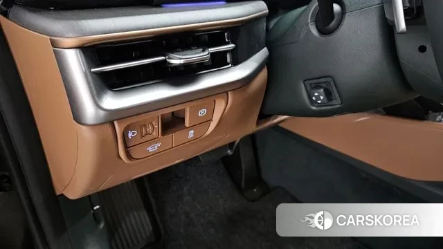 Hyundai Grandeur (GN7) id 3452633 из Кореи 9