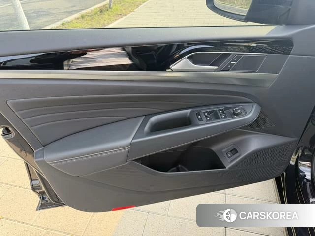 Volkswagen Passat id 4307346 из Китая 9